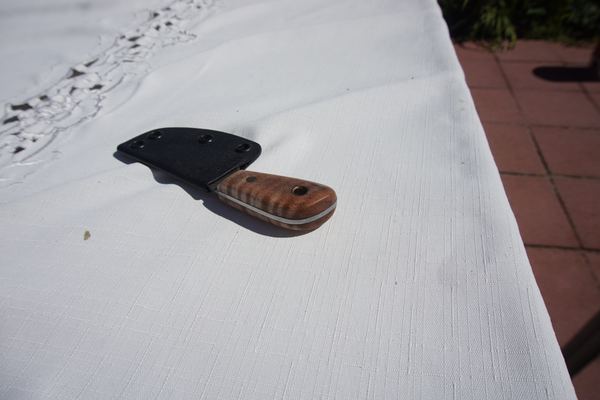 Handmade knife by Robert Bagwell (14)