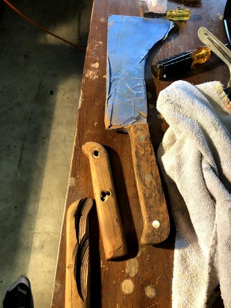 Handmade knife by Robert Bagwell (65)