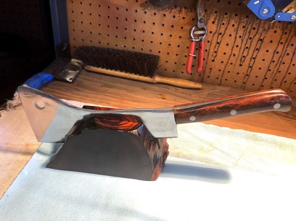 Handmade knife by Robert Bagwell (83)